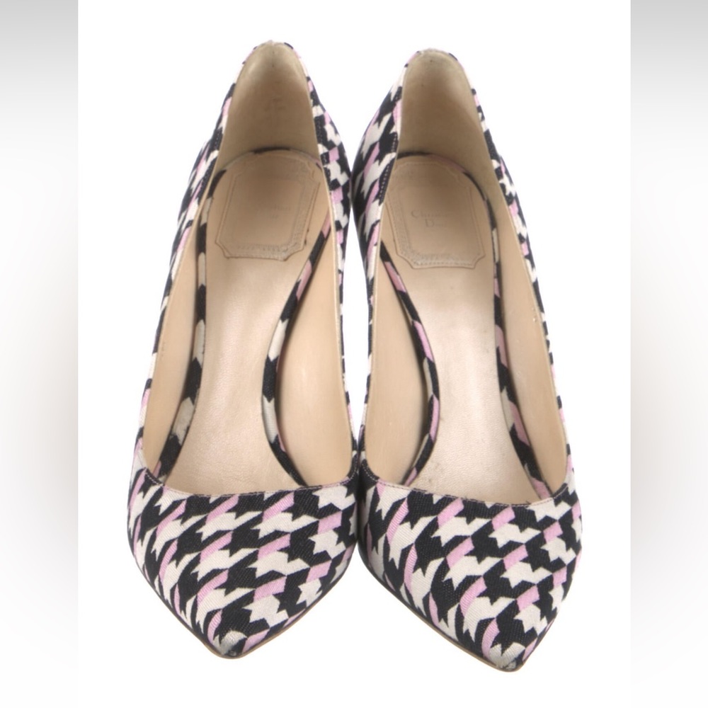 Black and pink houndstooth Dior heels. - Picture 5 of 8